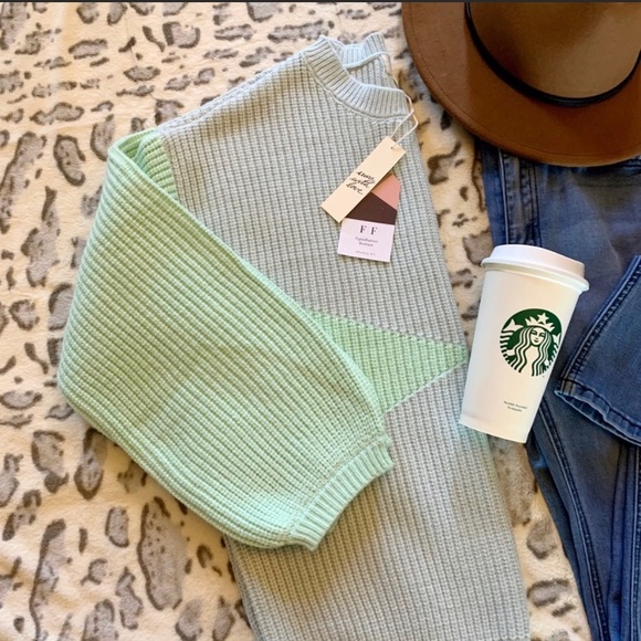 Color block sweater - Picture 2 of 2